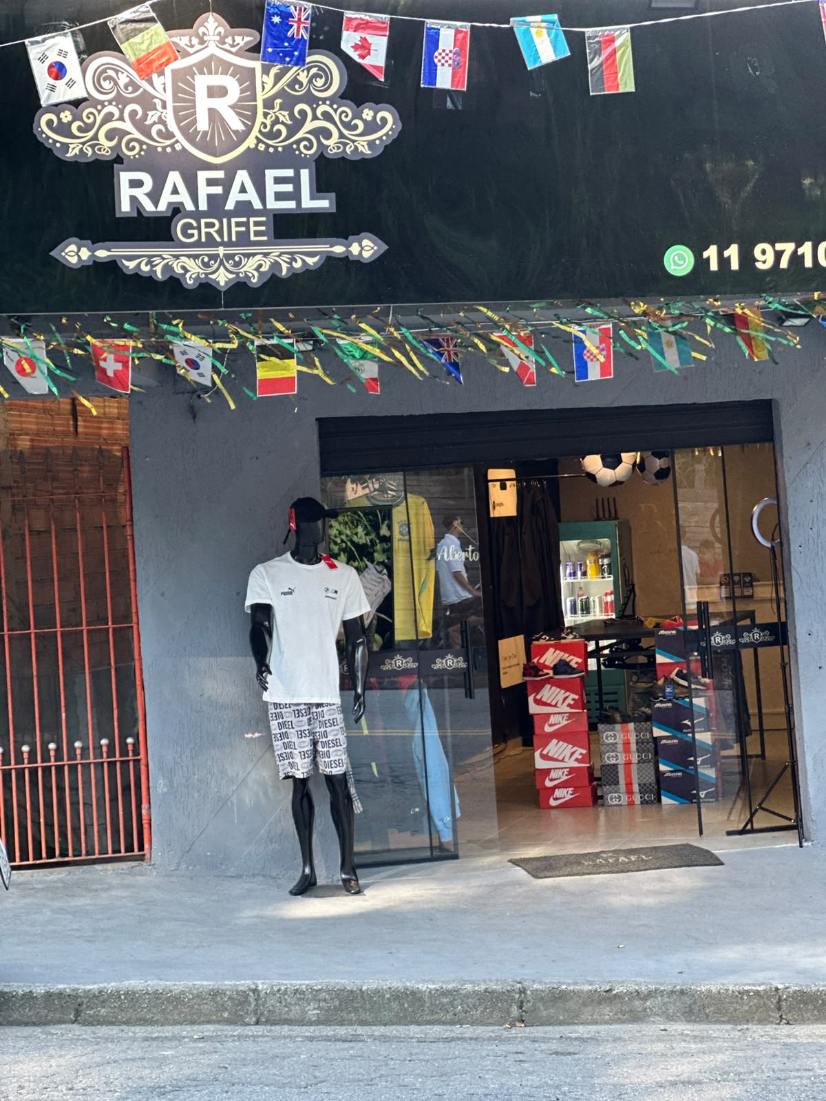 Fachada da loja Rafa Grife